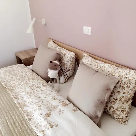 Apartment Miki's *