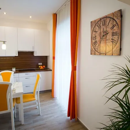 Apartment Miki's